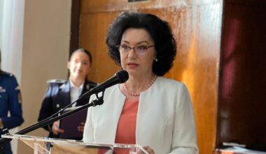 Luciana Antoci, consilierul lui Bolojan, variantă pentru Ministerul Educației. Decizia premierului, încă în așteptare