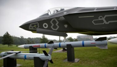 Frica de Rusia a băgat în sperieți Europa. România se înarmează peste toate țările baltice împreună