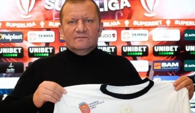 Dorinel Munteanu, prezentat oficial! Îl înlocuiește pe cel mai longeviv antrenor din Liga 1 VIDEO