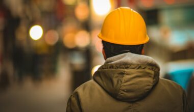 Români vulnerabili, exploatați de mai mulți ani în „hoteluri sociale” din Germania. Cum funcționează frauda organizată în care sunt implicați sute de imigranți