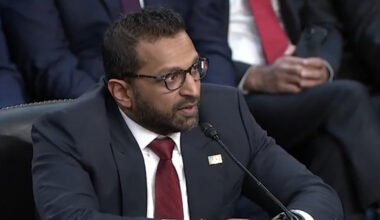 Agenți FBI dezvăluie cererile exagerate ale lui directorului Agenției