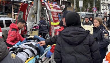 O femeie care se dădea cu sania a fost lovită de o altă sanie. Victima a leșinat