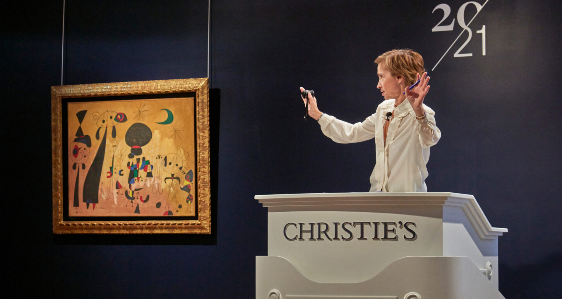 Cea mai importantă casă de licitație din lume vrea să cucerească generația milenală.