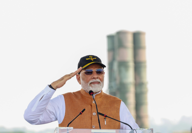 2. Narendra M... (pm_narendra_modi_saluting_the_air_warriors_and_soldiers_at_adampur_airforce_base_-_operation_sindoor-1_55341700.jpg)