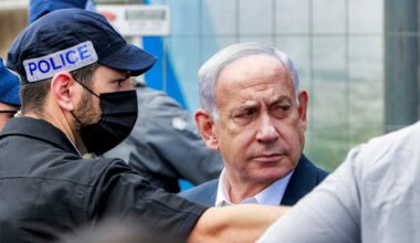 Premierul Netanyahu a cerut oficial grațierea în dosarul de corupție