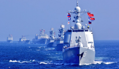 Armata chineză a înconjurat Taiwanul. Beijingul a început exerciții cu foc real în cinci zone maritime și aeriene din jurul insulei