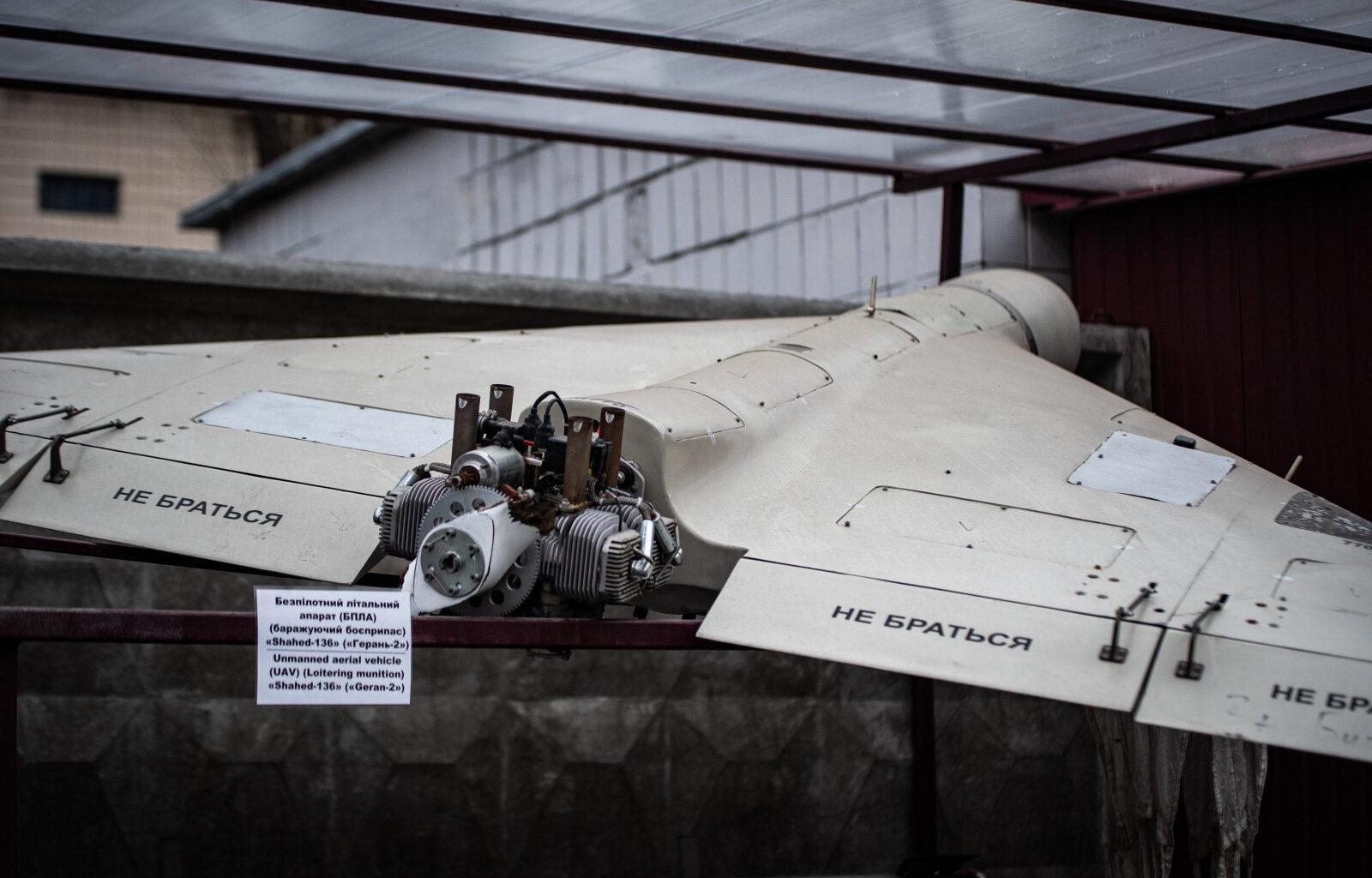 Anihilarea „cuibului” de Shahed (VIDEO): Atacul masiv asupra bazei din Donețk forțează Rusia să își reevalueze întregul lanț de aprovizionare cu drone