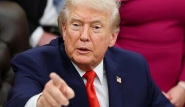 Trump interzice printr-o proclamaţie intrarea în SUA palestinienilor şi cetăţenilor altor şapte ţări, Burkina Faso, Niger, Mali, Sudanul de Sud, Siria, Laos şi Sierra Leone