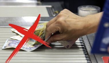 Adio, plăți cash. Regula intră în vigoare în România, de la 1 ianuarie