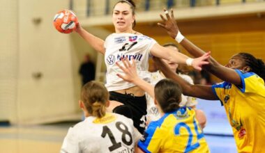 LIVE Corona Brașov - SCM Râmnicu Vâlcea, duel tare în Liga Florilor