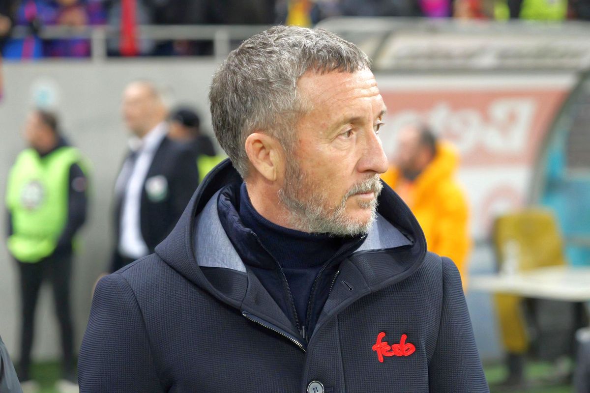 „O să îmi spuneți că mă duc prea jos”