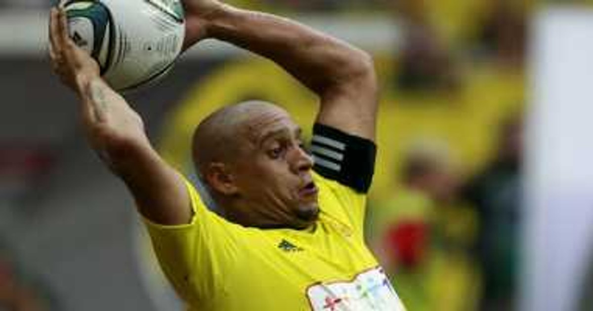 Roberto Carlos a fost operat de urgență la inimă. Intervenția chirurgicală a durat trei ore