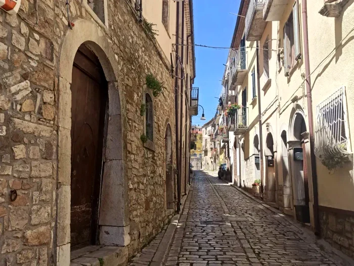 Locuințe din Italia FOTO: f Callie Riemann