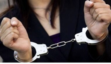 O româncă a rămas fără economiile strânse muncind în Italia. Angajata băncii care a facilitat dispariția celor 34.000 de euro a fost arestată