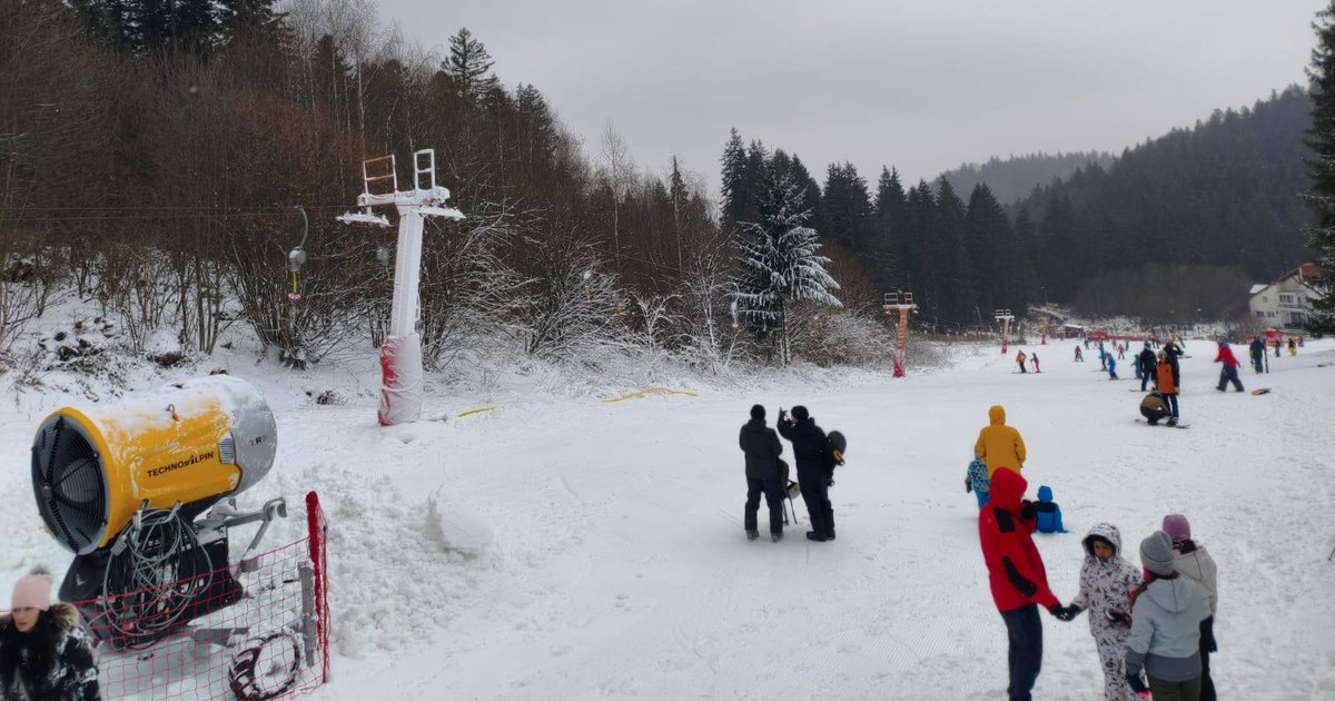 Turista din Olanda, care a zburat 1.800 de km pentru a sărbători Revelionul la munte: „Petrecere mare la hotel, cu muzică românească, mâncare și băuturi”
