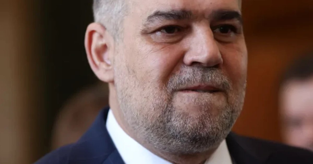 Marcel Ciolacu, ironie la adresa lui Ilie Bolojan după mesajul premierului despre anul 2025. Ce fotografie a postat pe rețelele sociale