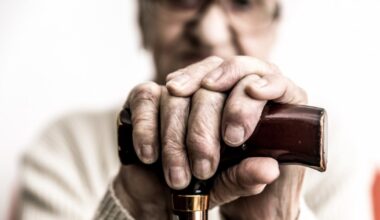 Un pensionar din Italia a lăsat 800.000 de euro îngrijitoarelor românce, însă testamentul a fost contestat. Ce au descoperit anchetatorii