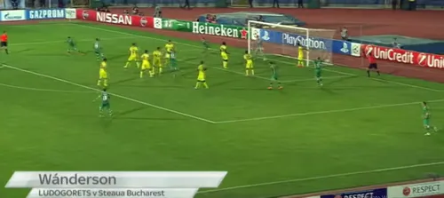 Golul primit de FCSB în meciul cu Ludogorets din 2014, după devierea lui Lukasz Szukala. Foto: Captură YouTube/Top Goals