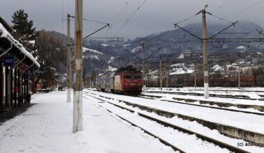 „Împroșcat cu murdării în toaleta vagonului”. Experiența umilitoare reclamată de un român după o călătorie cu trenul