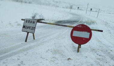 Peste 30 de localități din 15 județe și Capitala, lovite de ninsori și viscol. Zăpadă de aproape o jumătate de metru. Cele mai afectate zone