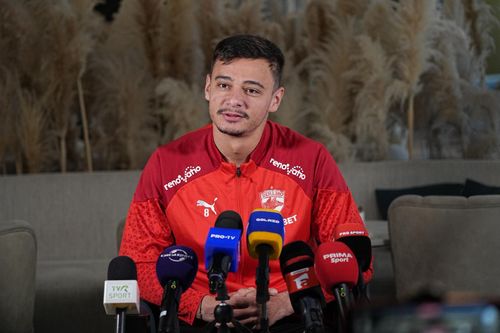 Valentin Țicu în cantonamentul lui Dinamo din Antalya (FOTO: Iosif Popescu / GOLAZO.ro)