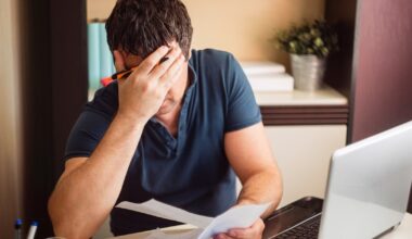 Impozit cât două salarii medii pentru un apartament minuscul. Explicațiile unui specialist