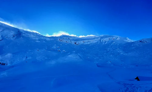 Avalanşă uriaşă la Bâlea Lac FOTO: Facebook/ Avalanșă în Carpați