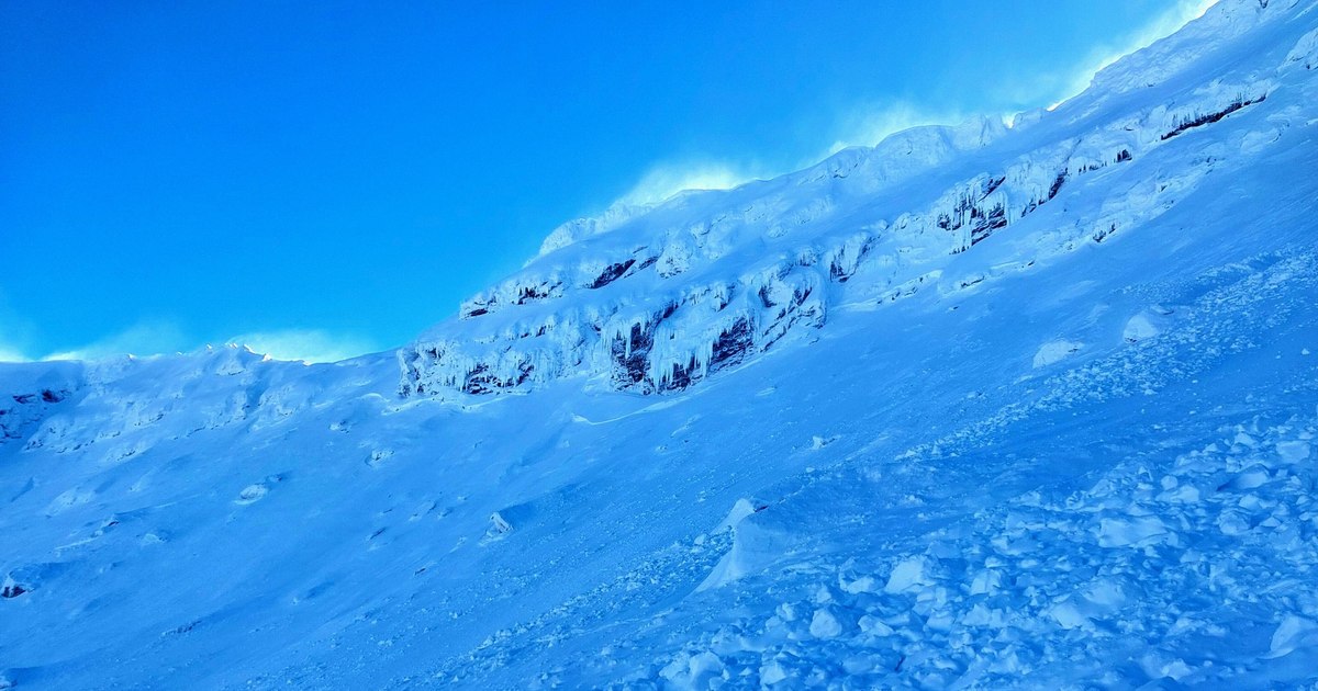 Avalanșă uriașă la Bâlea Lac. Salvamont avertizează asupra unui pericol major în Munții Făgăraș