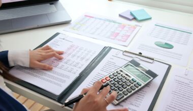 Proprietarii de mașini hibride, loviți puternic de noile taxe: impozite și de 22 de ori mai mari