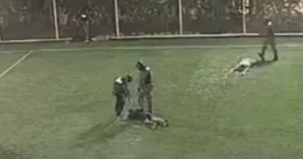 Fotbal urmat de tragedie: trei oameni împușcați mortal pe teren. Imaginile șocante au făcut înconjurul internetului