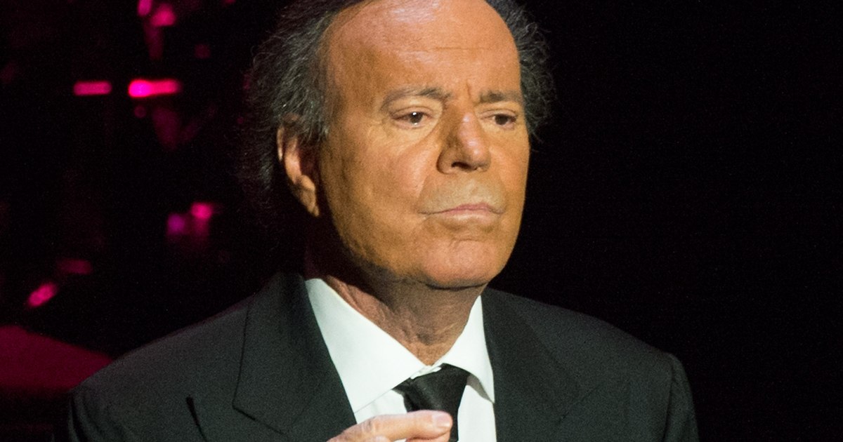 Julio Iglesias, acuzat de abuz sexual de două foste angajate. „Mă folosea aproape în fiecare noapte”