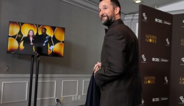 VIDEO Globurile de Aur 2026: „The Pitt” și „The Studio” au dominat categoria TV / Celebrul serial care a avut cele mai multe nominalizări a plecat cu mâna goală