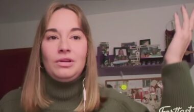 O profesoară din Spania, șocată de ce a găsit în școlile din România: „Mi-au spus că sunt o comunistă. De neconceput”