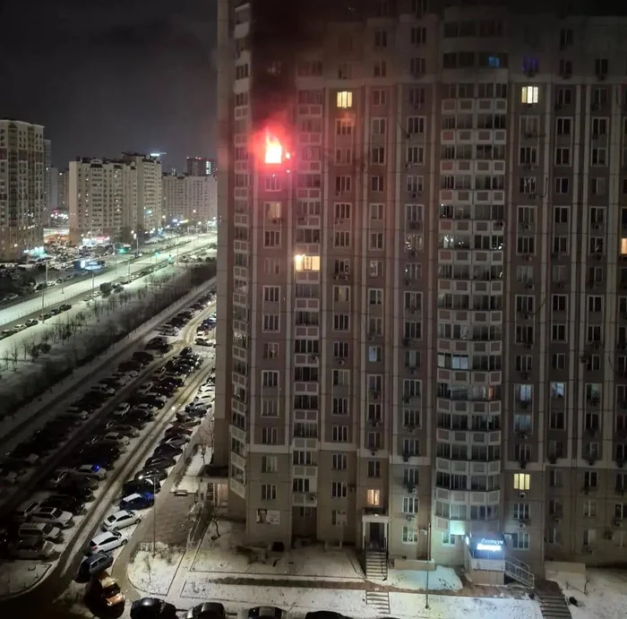 Un bloc de locuințe lovit în Rostov pe DOn/FOTO:X