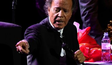 Acuzații grave în cazul lui Julio Iglesias: Parchetul, sesizat pentru trafic de persoane