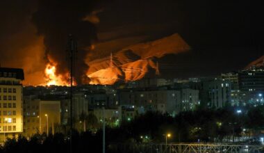 Tensiuni majore în Orient: Trump ar putea lovi Iranul în 24 de ore. Netanyahu pleacă din Israel, SUA evacuează o bază