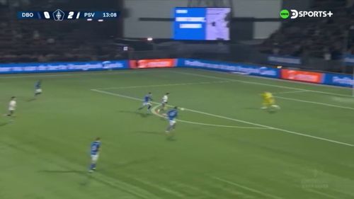 Dennis Man, gol în Den Bosch - PSV. Captură DSports+ (7).jpg