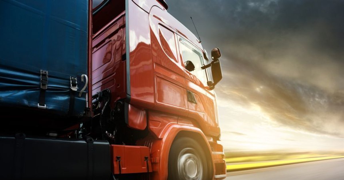 Un șofer a deturnat un transport de 12,5 tone de ciocolată și a vândut-o pe aproape nimic