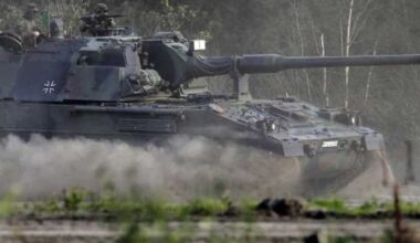 Germania accelerează reînarmarea, iar Franța privește cu neliniște schimbarea balanței de putere în Europa