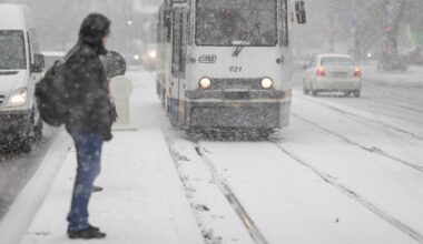 Meteorologii anunță ninsori în București. Temperaturile vor scădea considerabil în următoarele zile