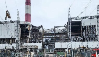 Centrale electrice mobile, aduse la Kiev pentru a face față crizei energetice de iarnă. Ucrainenii inventează zilnic noi strategii de supraviețuire