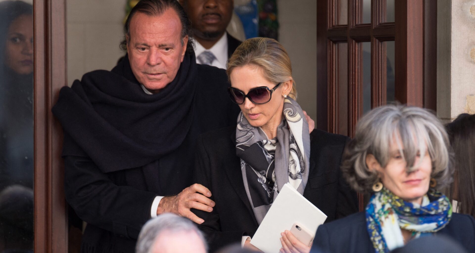 Prima reacție a legendarului Julio Iglesias după ce a fost acuzat de abuz sexual