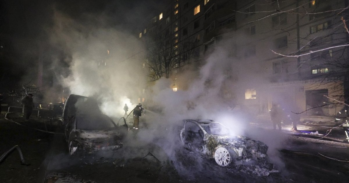 O centrală electrică din Harkov, distrusă de forțele ruse. Au avut loc noi atacuri și în Kiev