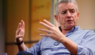 Replici acide între Musk și directorul Ryanair pe tema Starlink: „E un idiot/Concediați-l!”