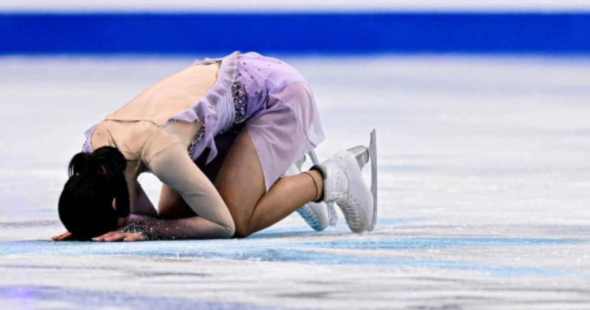 Moment emoționant la Europenele de patinaj artistic! Julia Sauter a izbucnit în lacrimi, pe gheață, după programul liber. Prestație urmată de aplauze răsunătoare