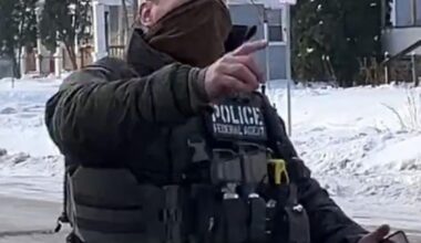 Agentul ICE care a împușcat mortal o femeie în Minneapolis a primit donații de peste un milion de dolari. Americanii, polarizați în privința incidentului