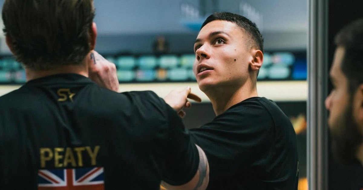 David Popovici, bun de plată! Campionul olimpic a pariat și a rămas dator peste noapte. „Nu a vrut și am insistat!”. Cui îi datorează bani