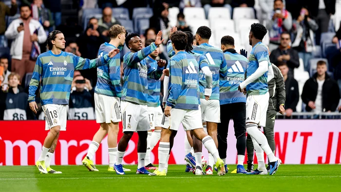 Jucătorii Realului au intrat în gura fanilor. Foto Facebook Real Madrid CF