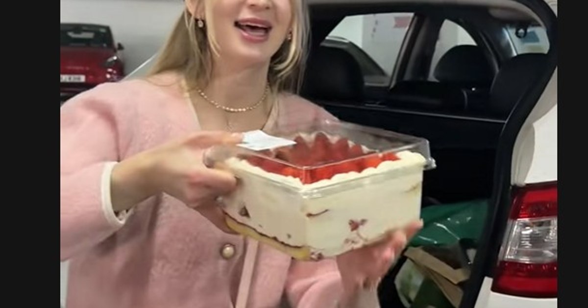 O româncă stabilită în China arată câte produse a cumpărat cu 250 de lei dintr-un supermarket: „În România cumperi doar brânza și covrigii”