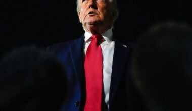 Trump îl amenință pe Macron cu tarife vamale de 200% pentru șampanie și vinuri în urma refuzului acestuia de a se alătura Consiliului pentru Pace